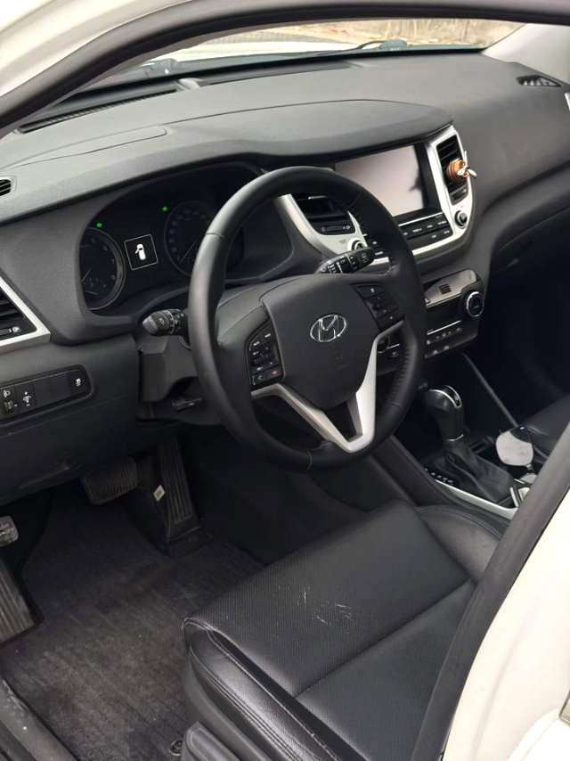途胜 Model Year 1.6T 双离合两驱智能型