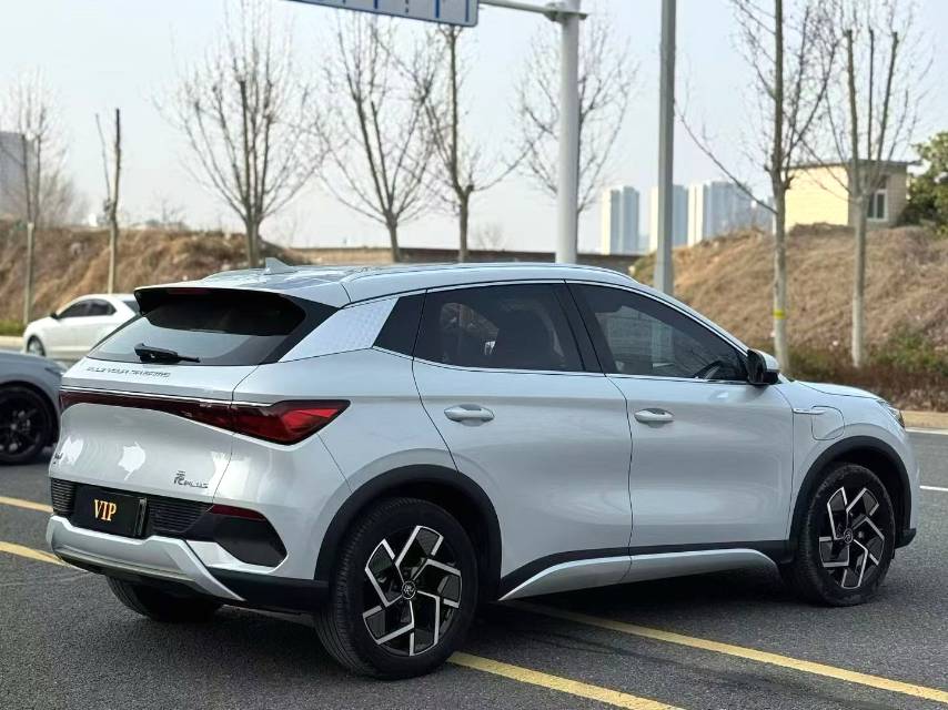BYD PLUS 430KM