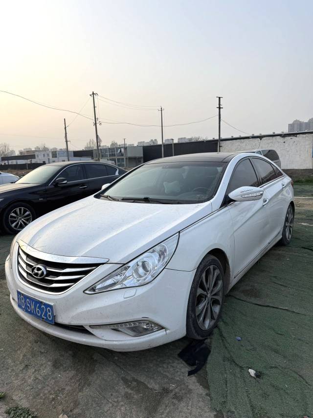 索纳塔 Model Year 经典 2.4L 自动豪华版 国 IV