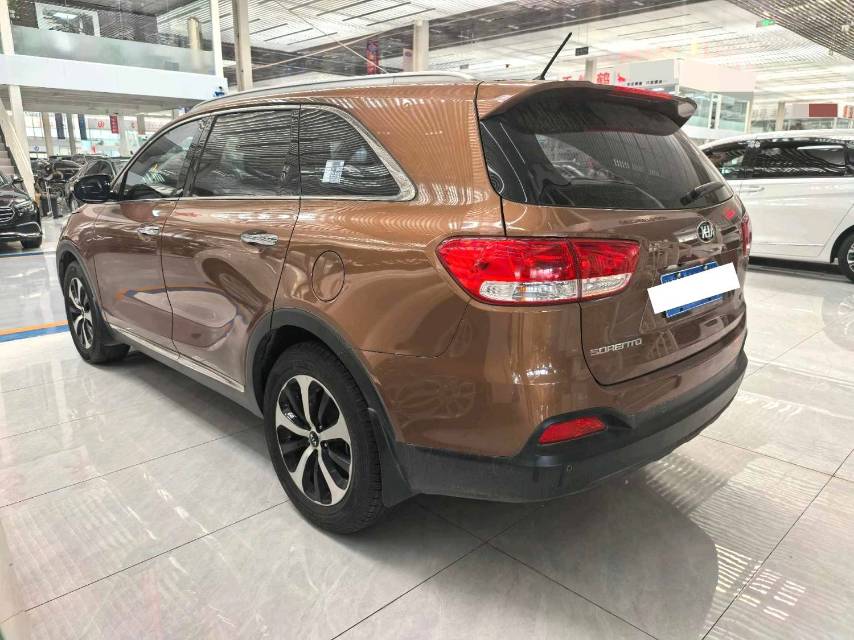 索兰托 Model Year 索兰托 L (Liter) 2.4L Gasoline 2WD 运动版 5 Seats 国 IV