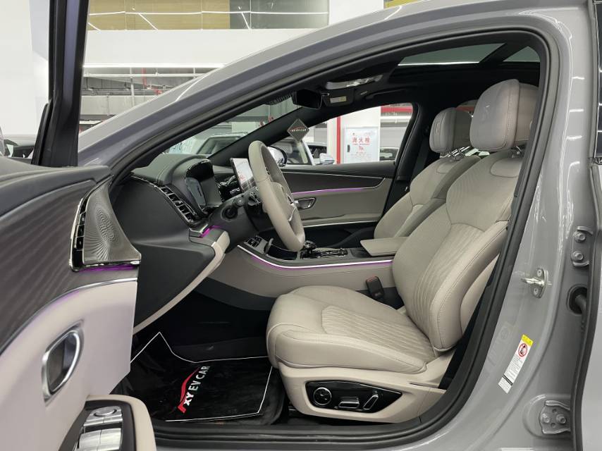 汉 Model Year DM i 智驾版 125KM 激光雷达旗舰型