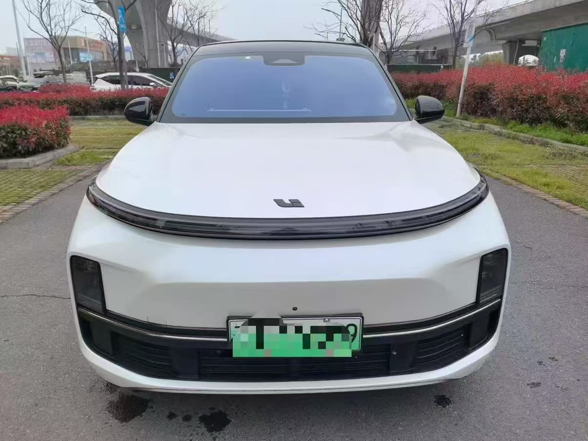 理想 L (Liter) 9 Model Year Pro