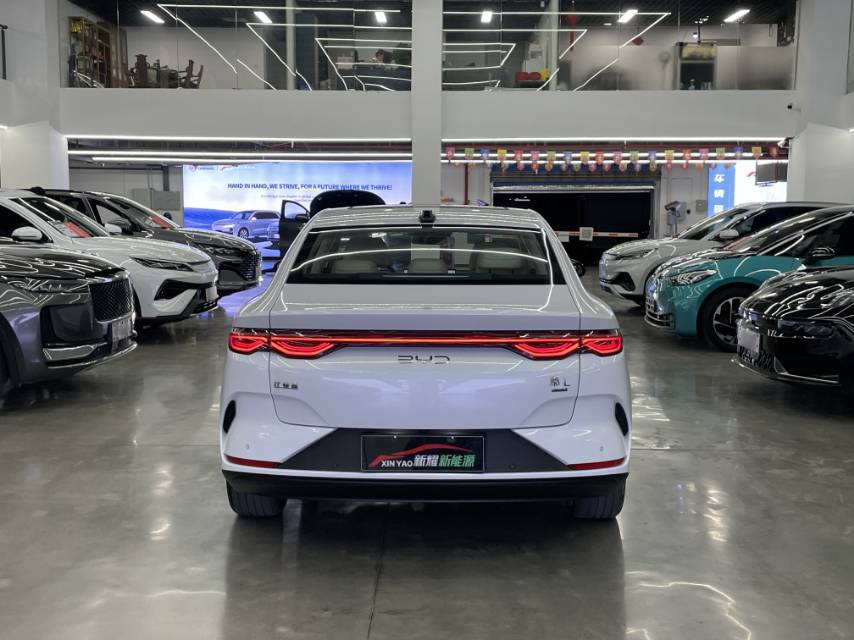 秦 L (Liter) Model Year Electric Vehicle 545KM 卓越型
