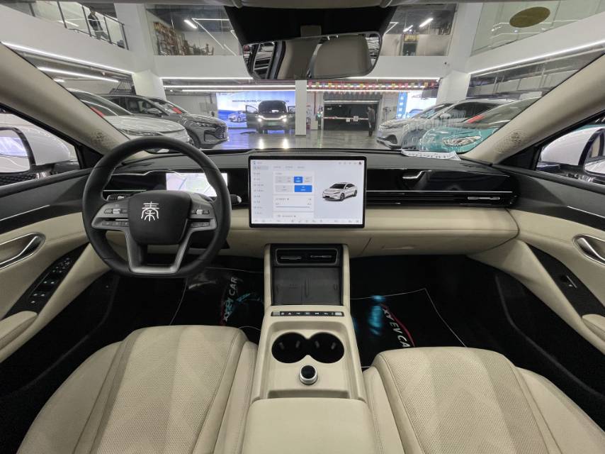 秦 L (Liter) Model Year Electric Vehicle 545KM 卓越型