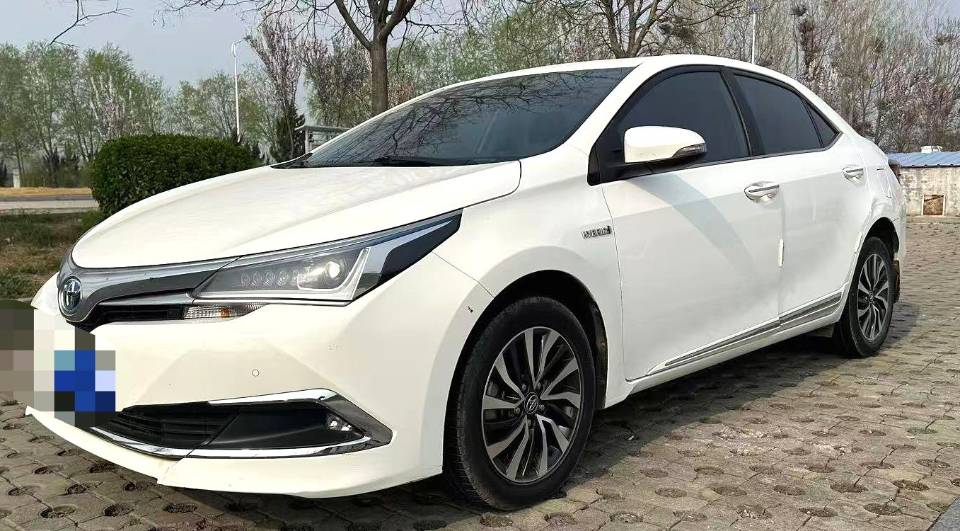 卡罗拉 Model Year 改款双擎 1.8L E CVT 精英版