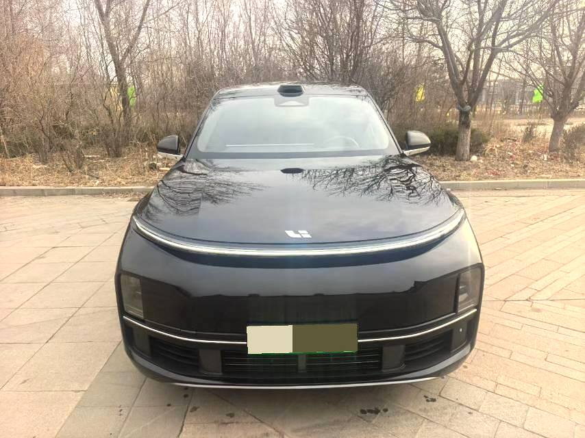 理想 L (Liter) 8 Model Year Max