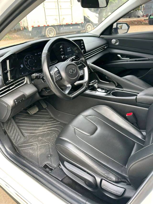 伊兰特 Model Year 240TGDi DCT GLX 精英版