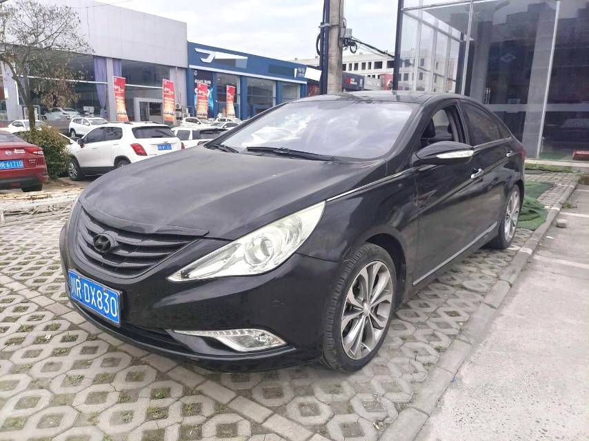 索纳塔 Model Year 2.0L 自动尊贵版