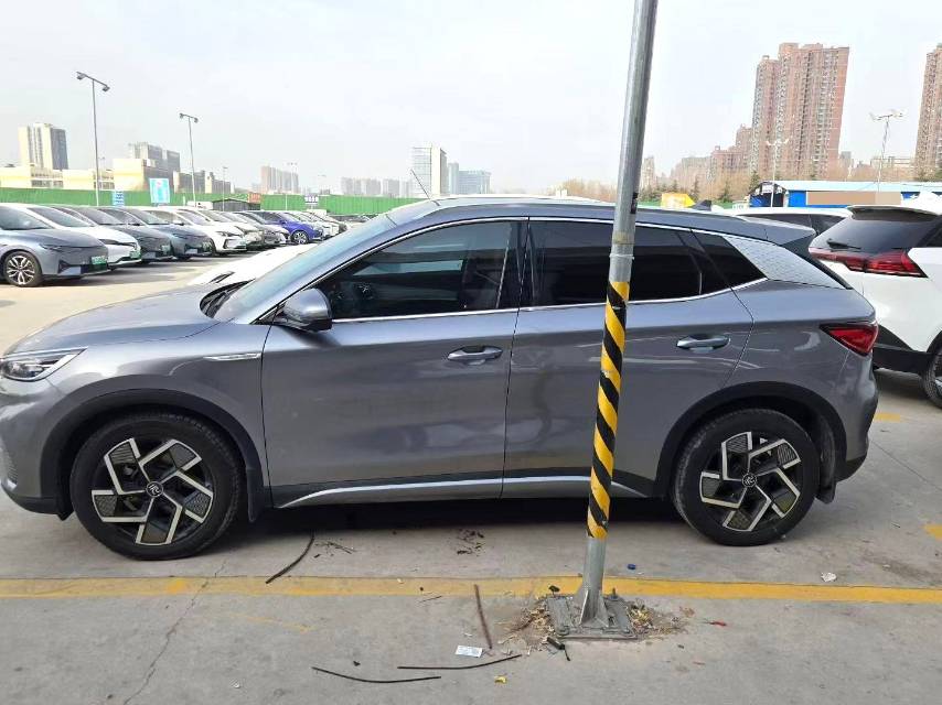 BYD PLUS 510 км