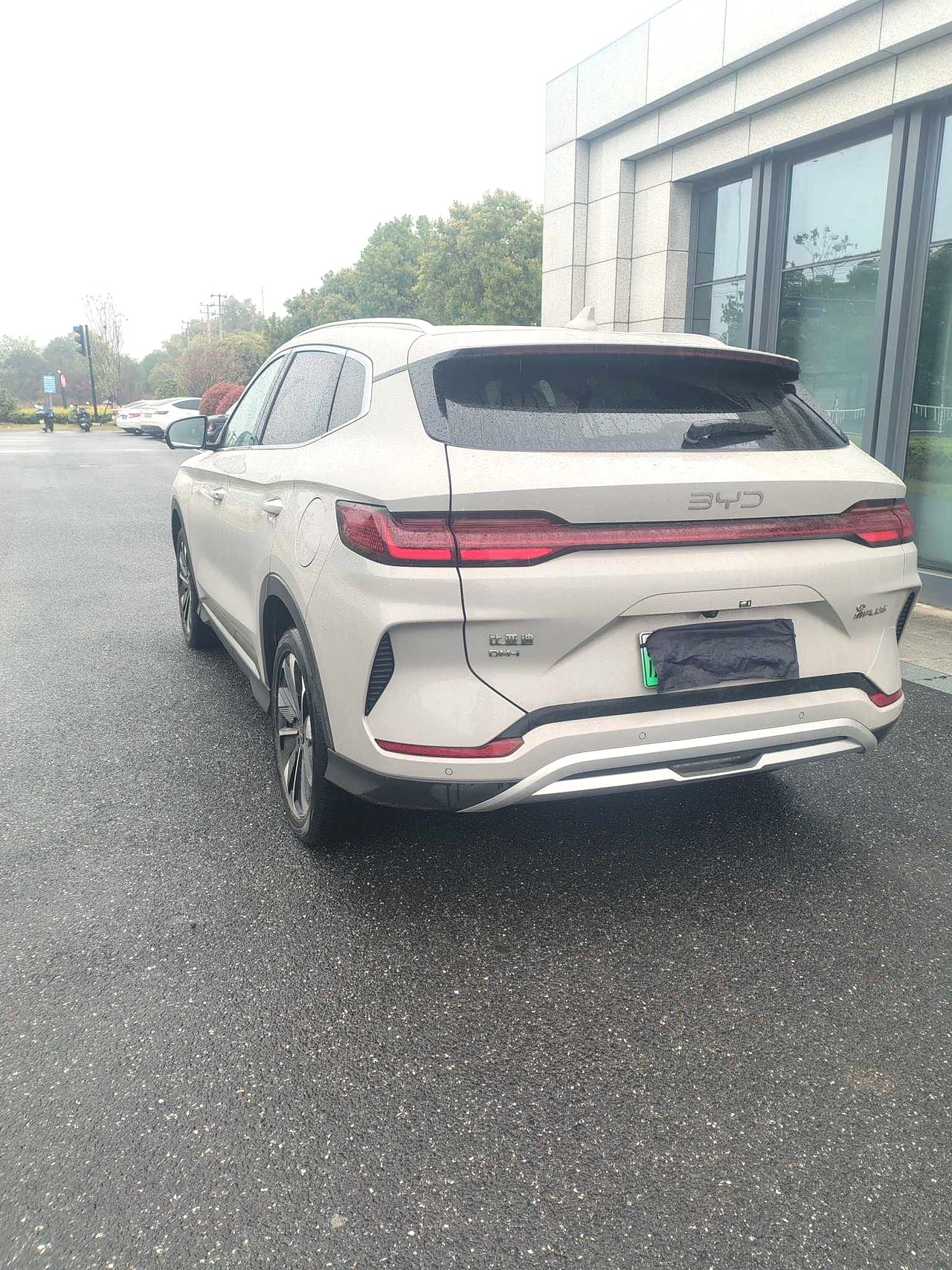 BYD PLUS New Energy DM i 160KM PLUS