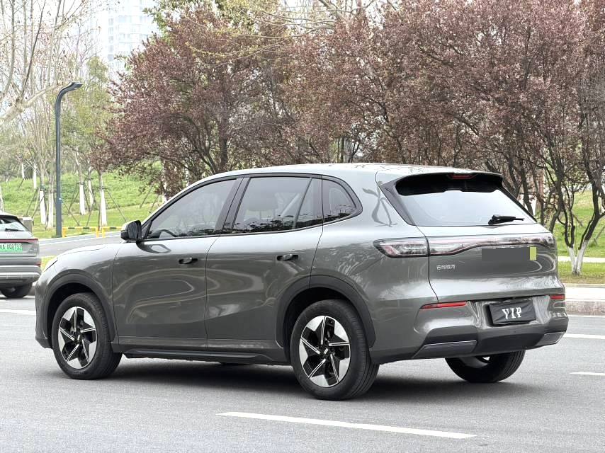 Geely Galaxy E 5, 530 км