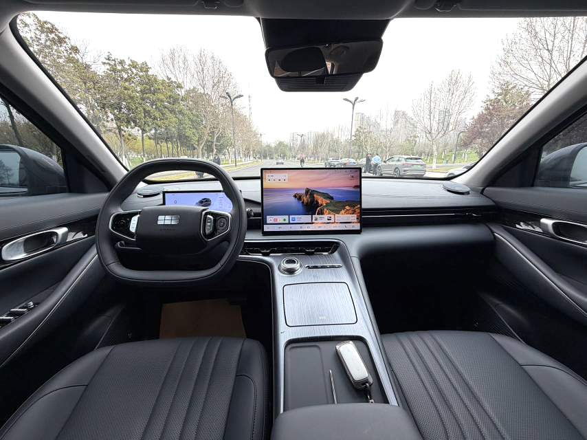 Geely Galaxy E 5, 530 км