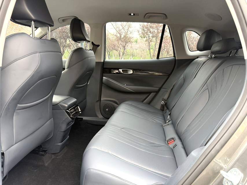 Geely Galaxy E 5, 530 км