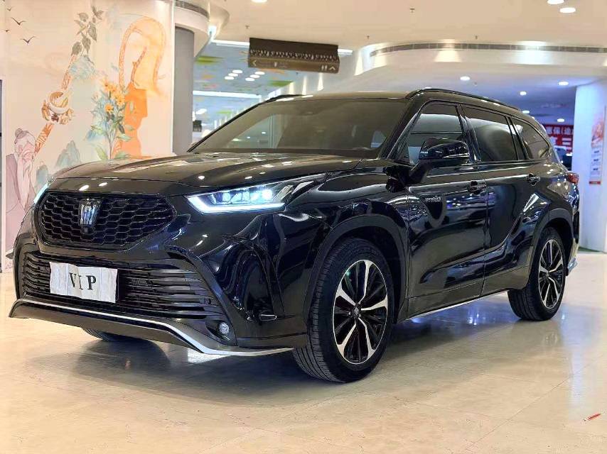 皇冠陆放 Model Year 2.5L Hybrid Electric Vehicle 四驱尊贵版