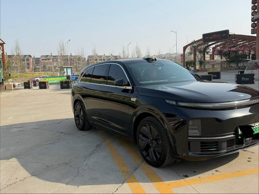 Li Auto L (Liter) 7 Max