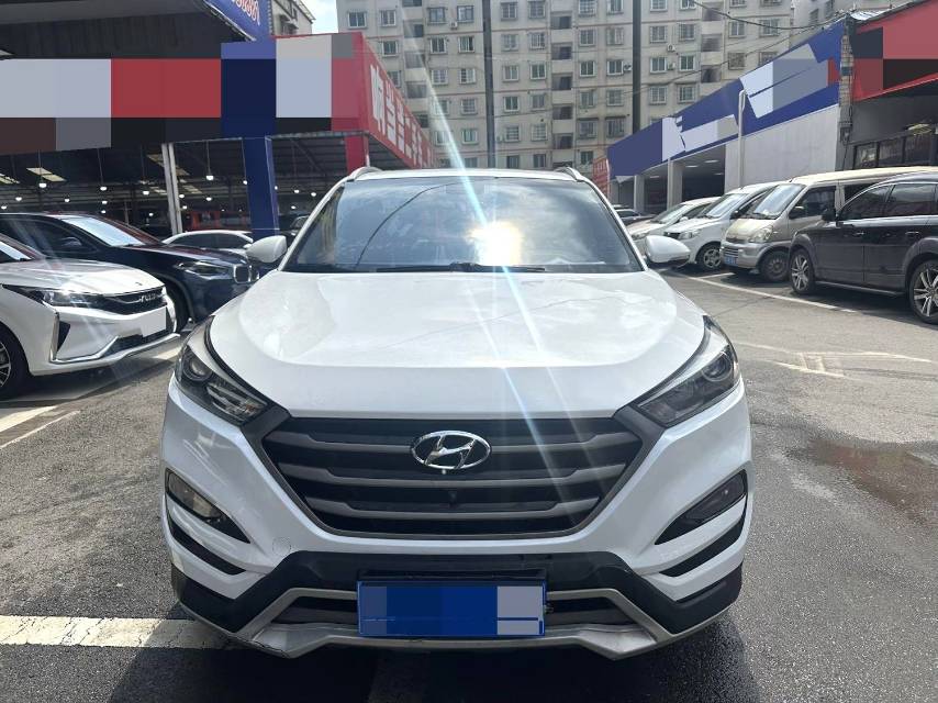 途胜 Model Year 1.6T 双离合两驱领先型
