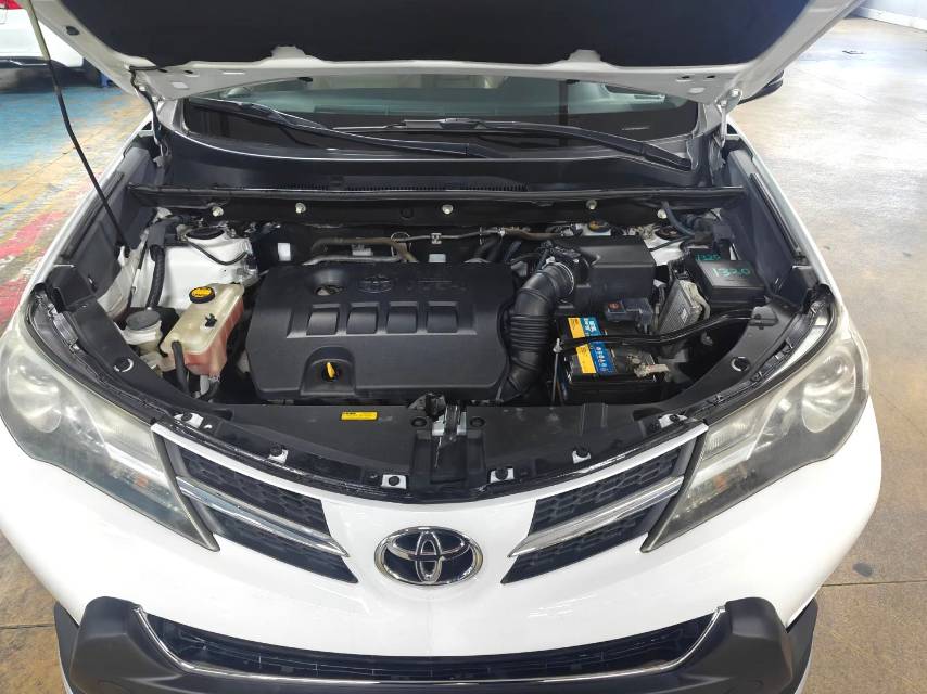 RAV 4 荣放 Model Year 2.0L CVT 四驱新锐版