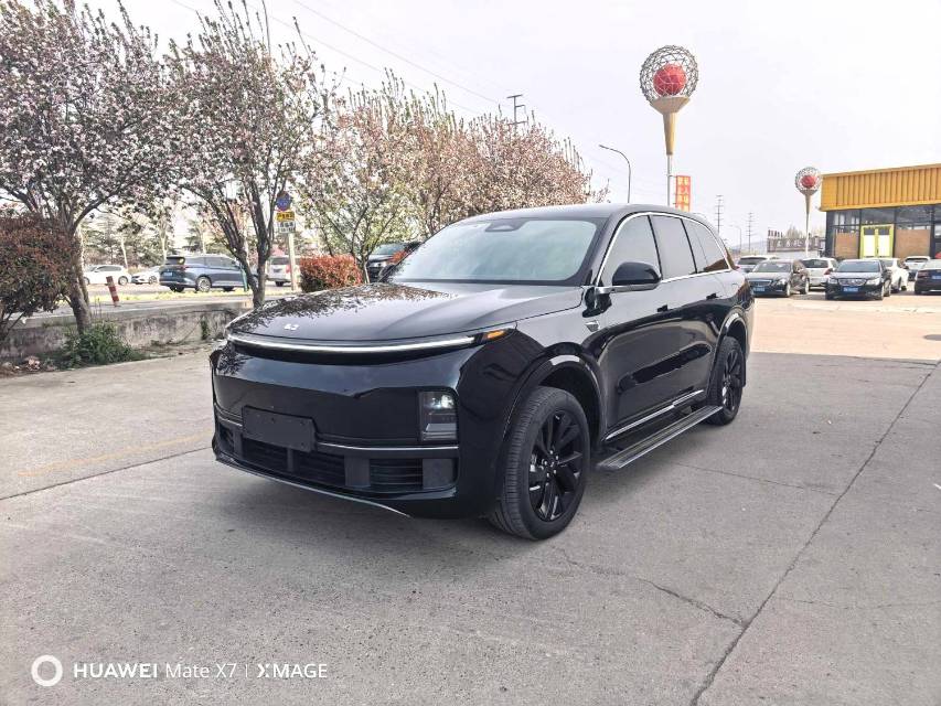 Li Auto L (Liter) 8 Pro