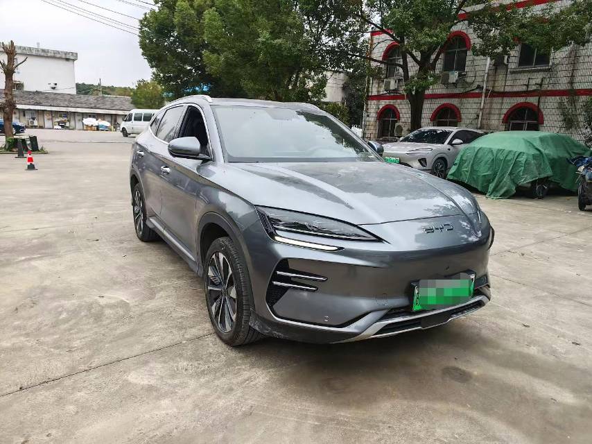 BYD PLUS New Energy Electric Vehicle 520km Luxury