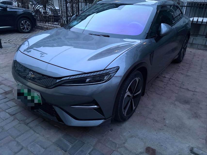 BYD L (Liter) Electric Vehicle 662km