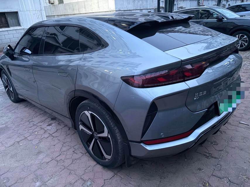 Электромобиль BYD L (Liter) с запасом хода 662 км