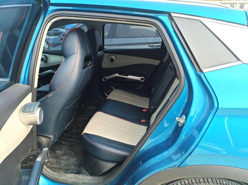 BYD PLUS 510 км — флагманская модель