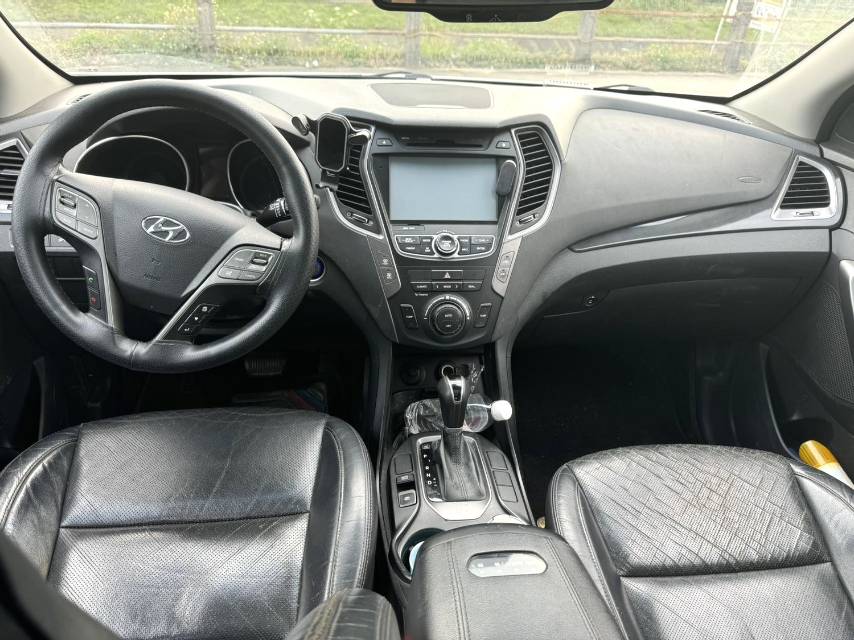 Hyundai Santa Fe 2.0T Automatic4WD 5 Seats