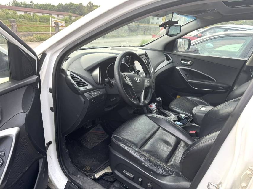 Hyundai Santa Fe 2.0T Automatic4WD 5 Seats