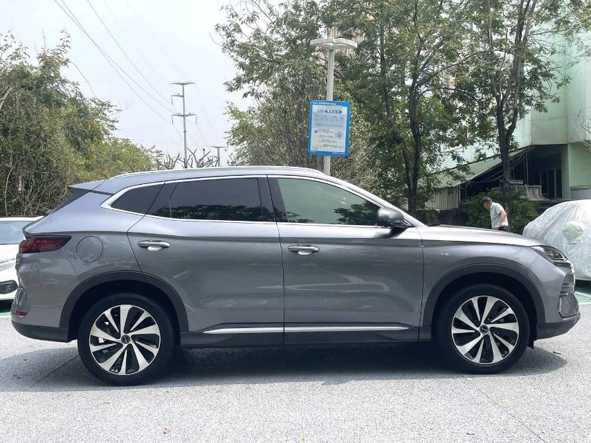 BYD PLUS New Energy Electric Vehicle 520KM Premium