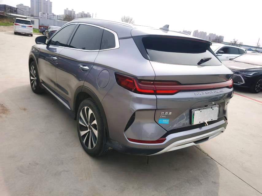 BYD PLUS 2022 PLUS DM-i 1.5 110KM PLUS 5G Automatic
