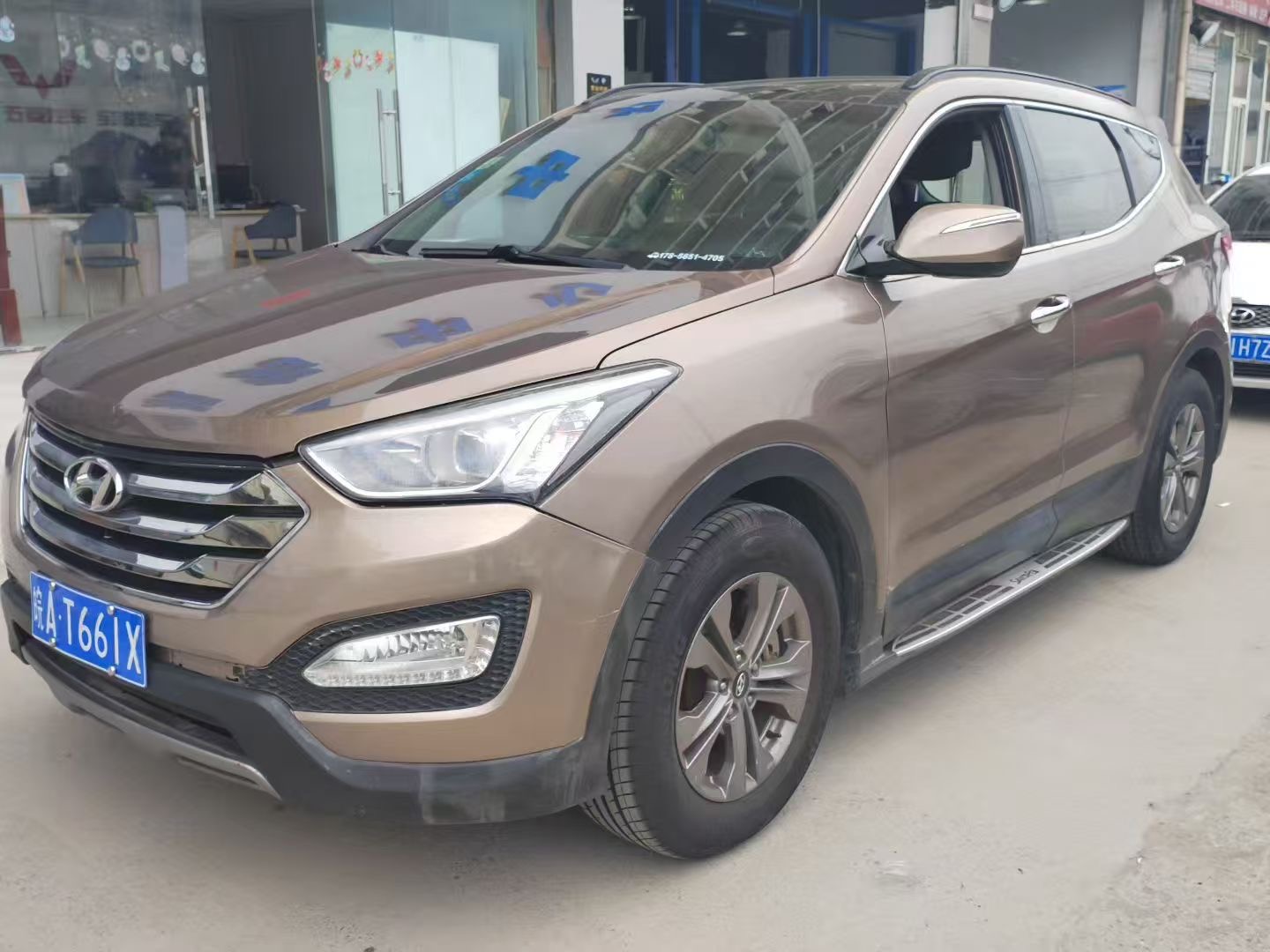 Hyundai Santa Fe 2.4L Automatic2WD 5 Seats