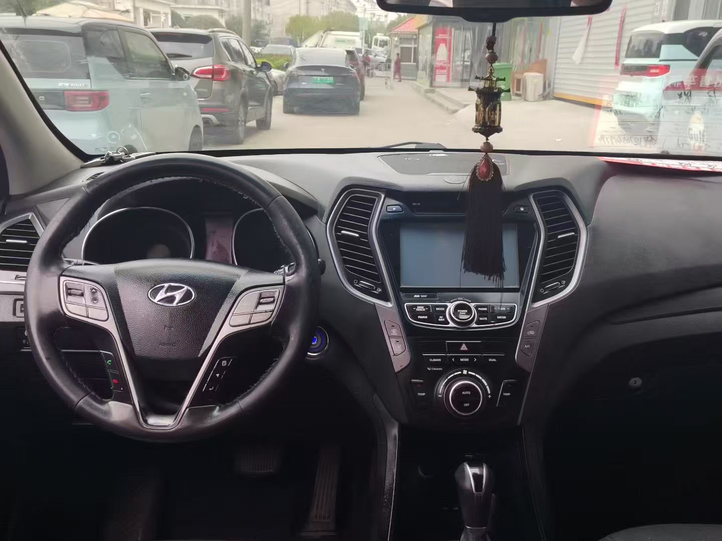 胜达 Model Year 2.4L 自动两驱智能型 5 Seats