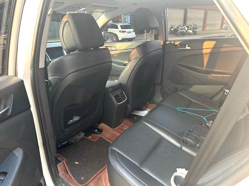 途胜 Model Year 2.0L 自动两驱智能型