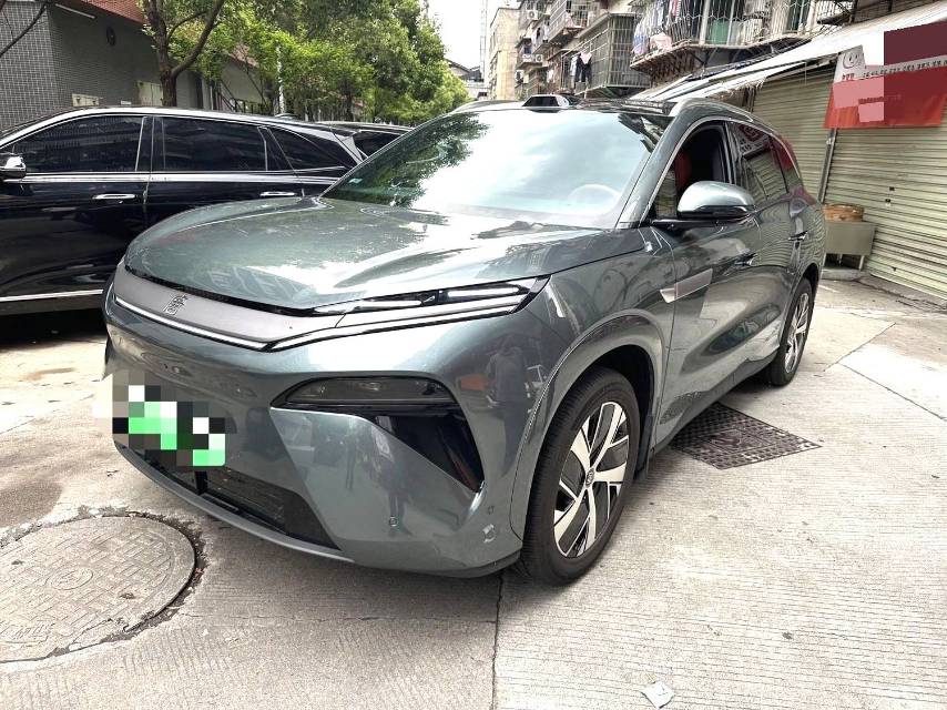 BYD L (Liter) Electric Vehicle 670KM
