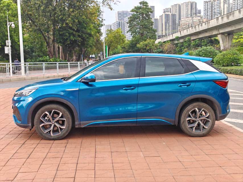 BYD PLUS 430KM Luxury