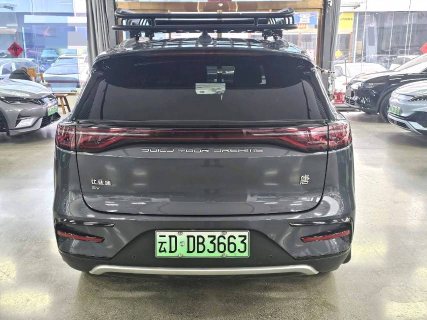 Электромобиль BYD с запасом хода 730 км