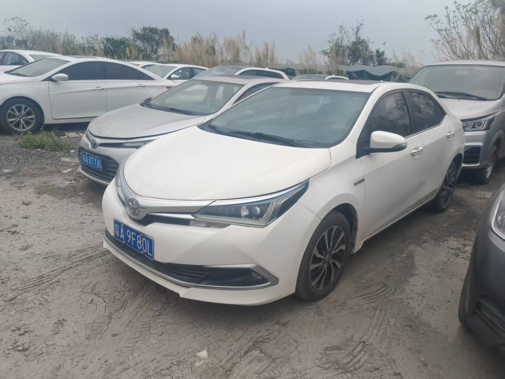 Toyota Corolla Hybrid 1,8 л E CVT GL i Elite