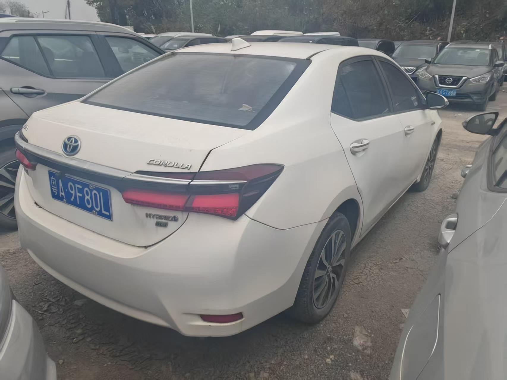 Toyota Corolla Hybrid 1,8 л E CVT GL i Elite