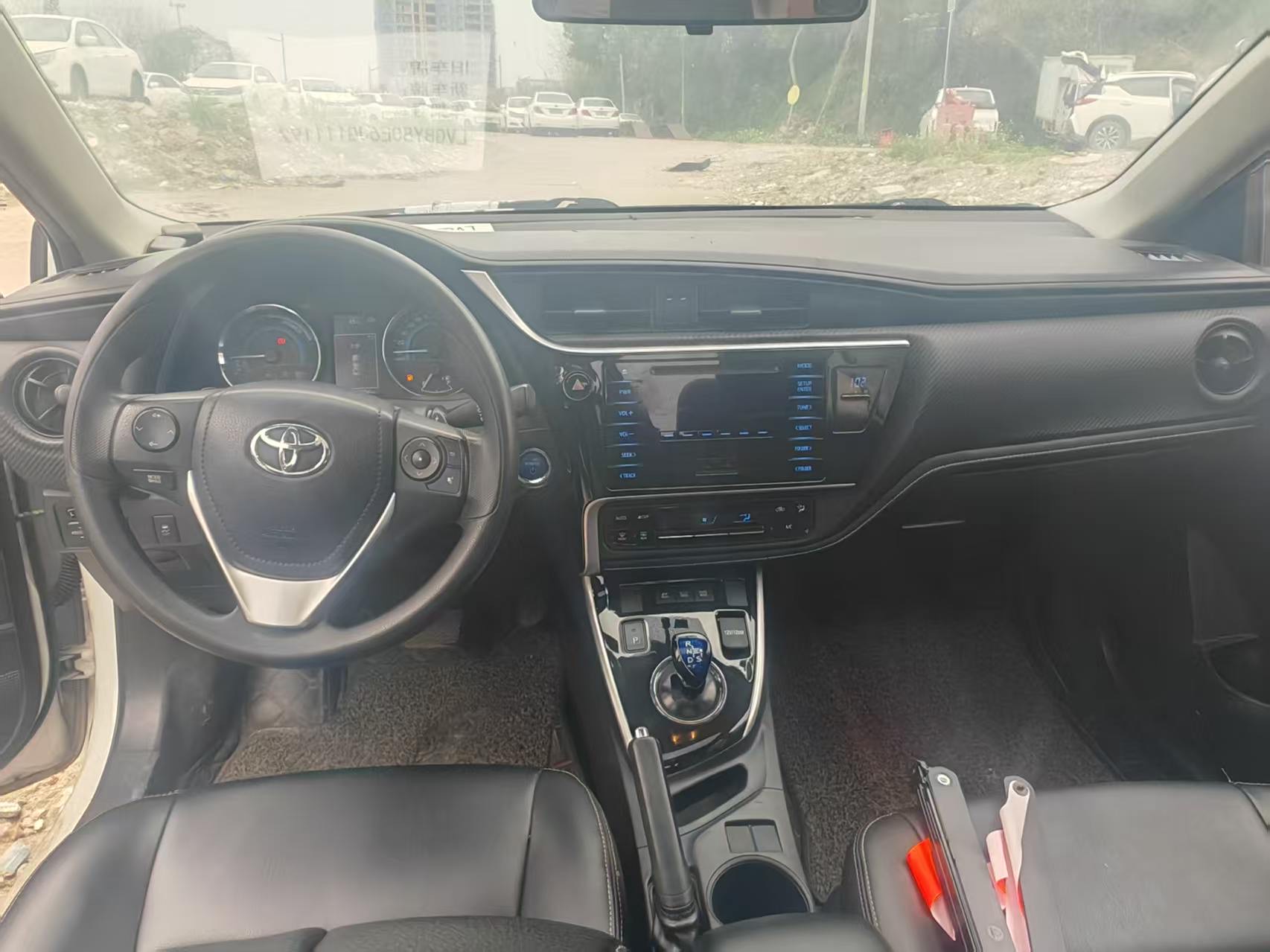 Toyota Corolla Hybrid 1,8 л E CVT GL i Elite