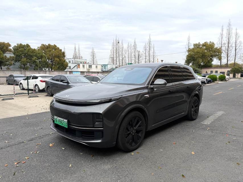 Li Auto L (Liter) 8 Air