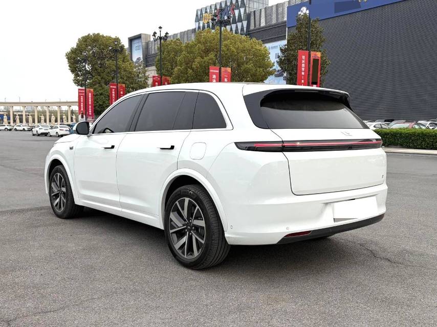 Li Auto L (Liter) 7 Air