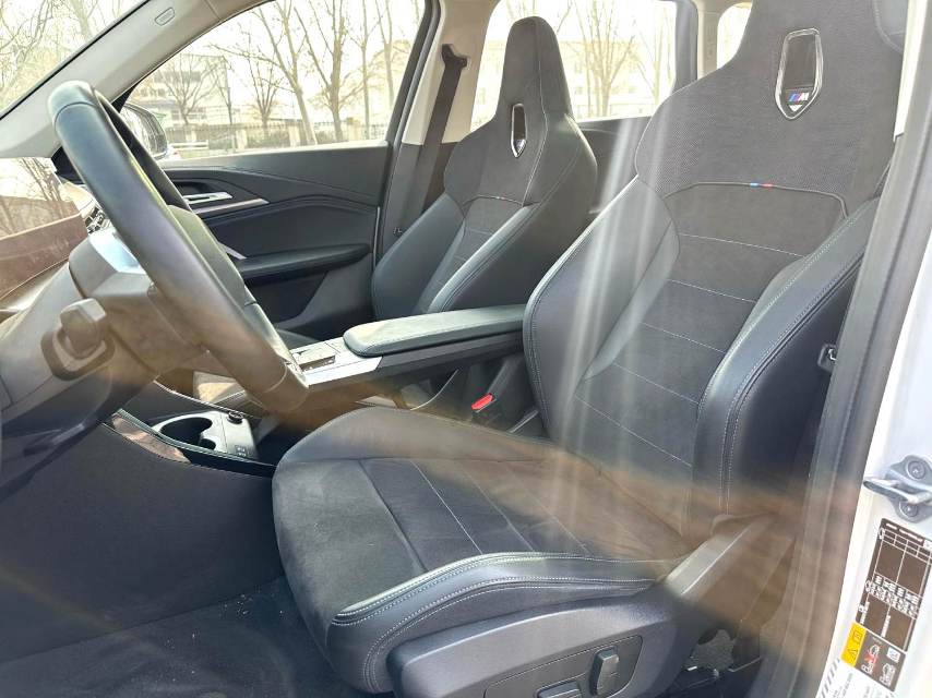BMW iX 1 xDrive 30L M
