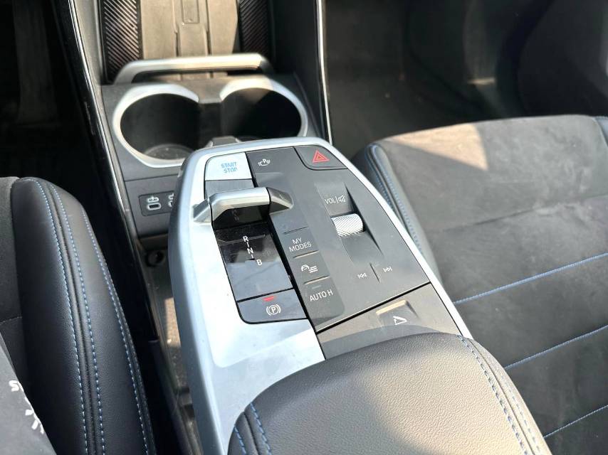BMW iX 1 xDrive 30L M