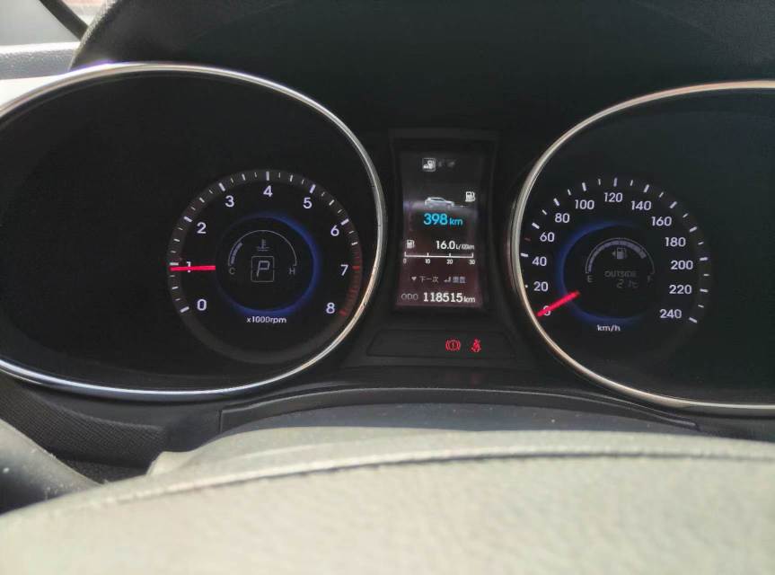 胜达 Model Year 2.4L 自动两驱舒适型 5 Seats