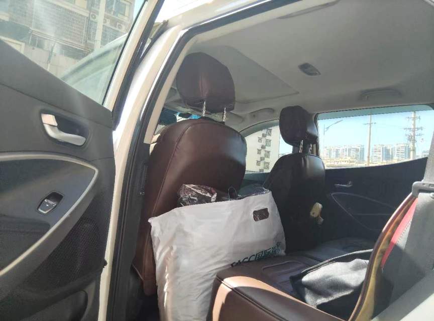 胜达 Model Year 2.4L 自动两驱舒适型 5 Seats