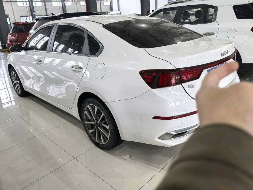 Kia K 3 1.5L CVT Fashion
