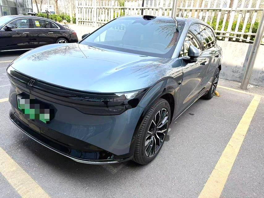 Zeekr 7X 75kWh
