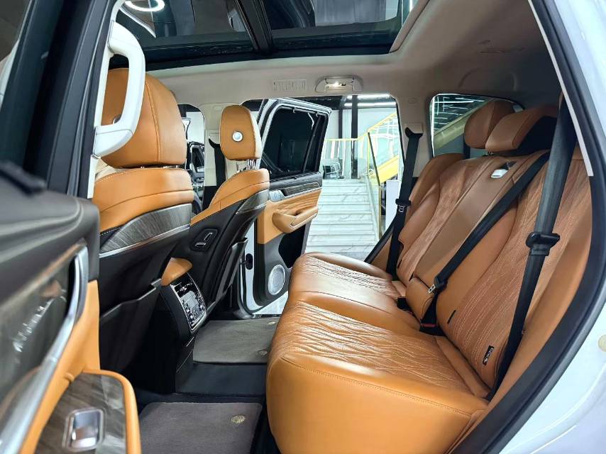 Tank 500 3.0T 5 Seats