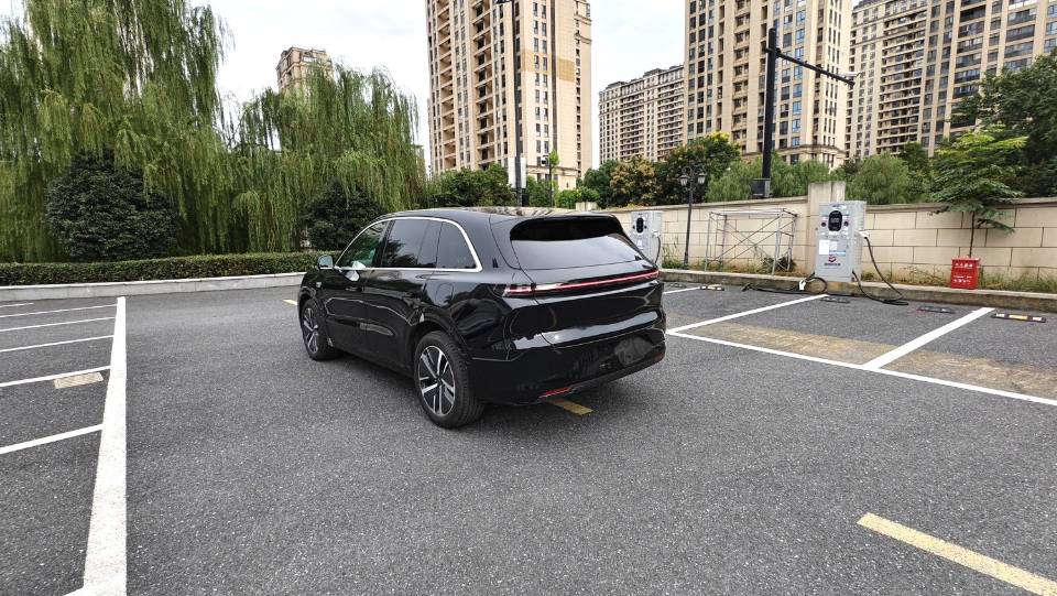 Li Auto L (Liter) 6 Max