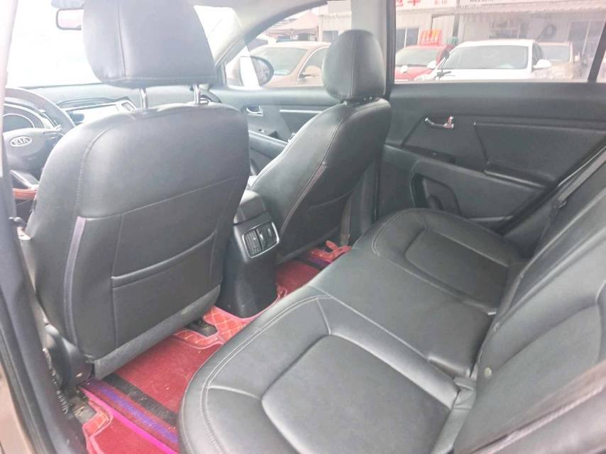 智跑 Model Year 2.0L 自动两驱版 GLS